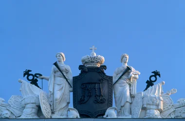 Russia, St Petersburg, State Russian Museum, Formerly Mikhailovsky Palace, Statues and Royal Emblem on Facade, Close-Up